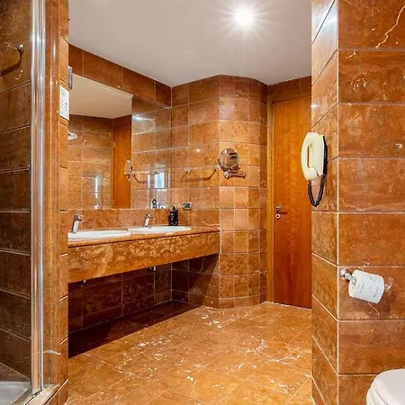 B-b Crystal Hotel Trapani
