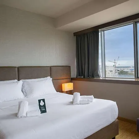 Hotel B-b Crystal