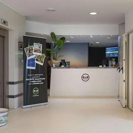 Hotel B-b Crystal *
